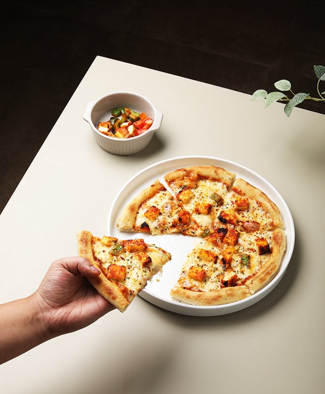 Paneer Tikka Pizza